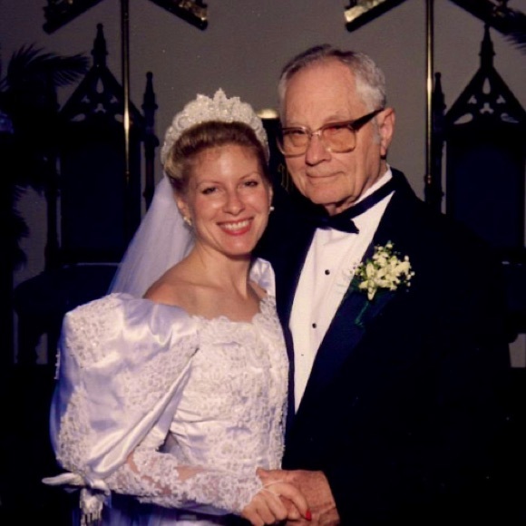 Meet your Posher, Denise! I love Poshmark! - Picture 7 of 7